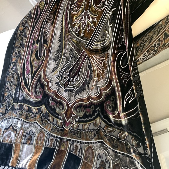 Colorful printed silk and velvet scarf with fringe - Picture 4 of 7